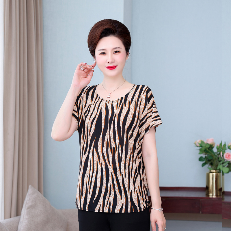 Poliesterska ženska majica za žene srednje dobi i starije, labav kroj, okrugli izrez, kratki rukav, cvjetni uzorak