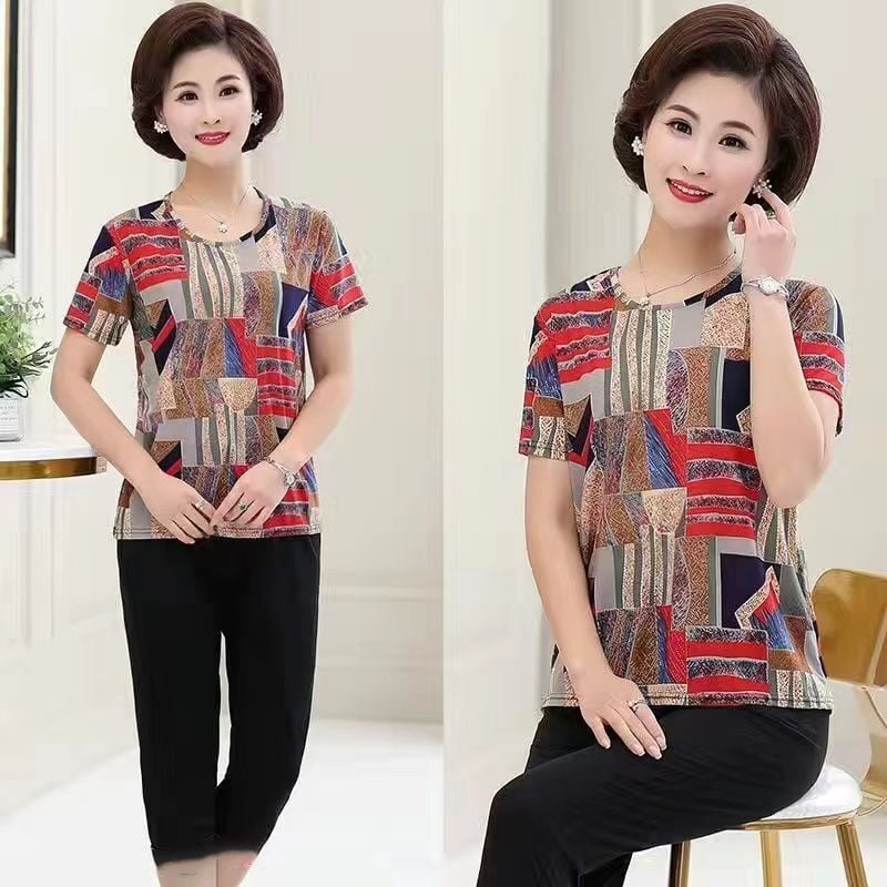 Moteriški Ice Silk trumpomis rankovėmis palaidinė su apvalia kaklo – plonas puloveris, kasdieniam stiliui; Audinys: Ice Silk; Spandex 80–90%; Poliesteris