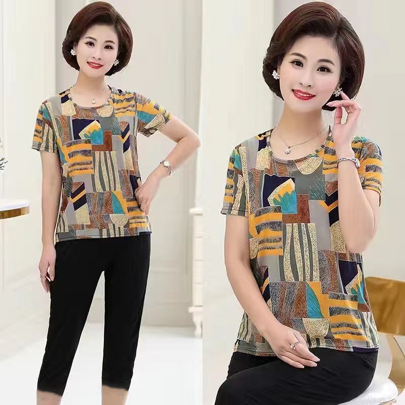 Moteriški Ice Silk trumpomis rankovėmis palaidinė su apvalia kaklo – plonas puloveris, kasdieniam stiliui; Audinys: Ice Silk; Spandex 80–90%; Poliesteris