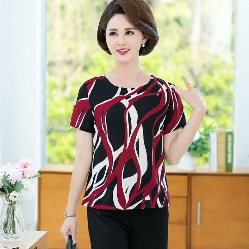 Moteriški Ice Silk trumpomis rankovėmis palaidinė su apvalia kaklo – plonas puloveris, kasdieniam stiliui; Audinys: Ice Silk; Spandex 80–90%; Poliesteris