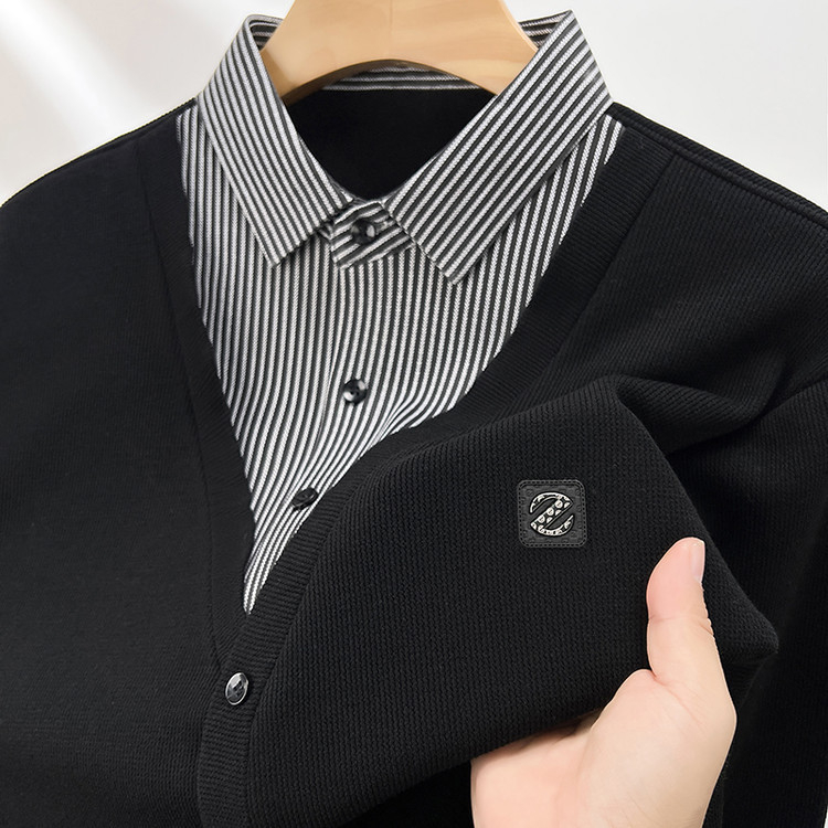 Tricou bărbătești cu dungi, mânecă lungă, guler tip rever, croială lejeră, amestec din fibre sintetice, poliester 91–95%