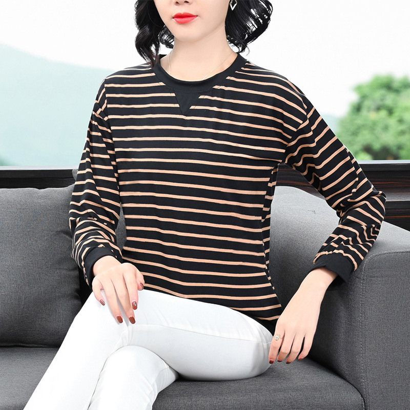 Majica s prugama, udoban široki kroj, duge rukave, okrugli izrez