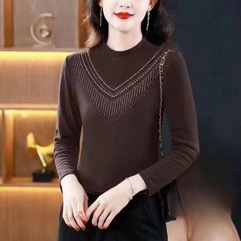 Dlhé rukávy tričko s fleecovou podšívkou, štíhly strih, golier typu polovičný rolák, polyester 90–95%