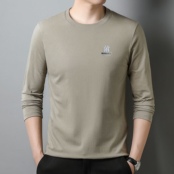 Muški pamukasti T-shirt s dugim rukavima, okrugli vrat, tanki materijal, uski kroj