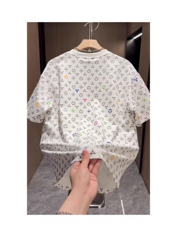 Tricou bărbați cu mânecă scurtă, din amestec de bumbac, print pe toată suprafața, guler rotund, vară 2025