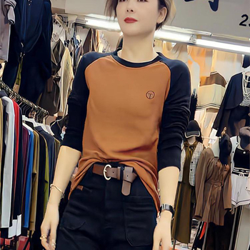 Tricou T cu panouri de velur Derong și cusături contrastante, mâneci lungi raglan, guler rotund, 95% viscose, lungime obișnuită 50–65 cm, toamna 2025