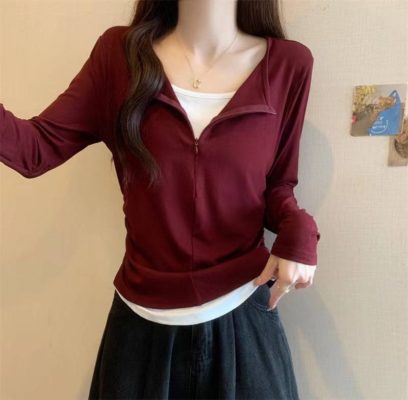 Tricou cu fermoar, mâneci lungi, decolteu în V, poliester, detaliu de colaj