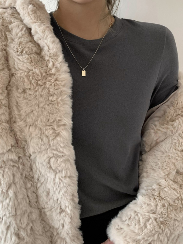 Tricou cu mâneci lungi din catifea dublu-față, guler rotund; material: catifea dublu-față; componență principală: spandex; model: uni.