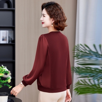 Naistele mõeldud pikkade varrukatega kootud top, ümmarguse kaelaga, polüester üle 95%, sügisel 2025 väljaanne, elegantne igapäevane stiil.