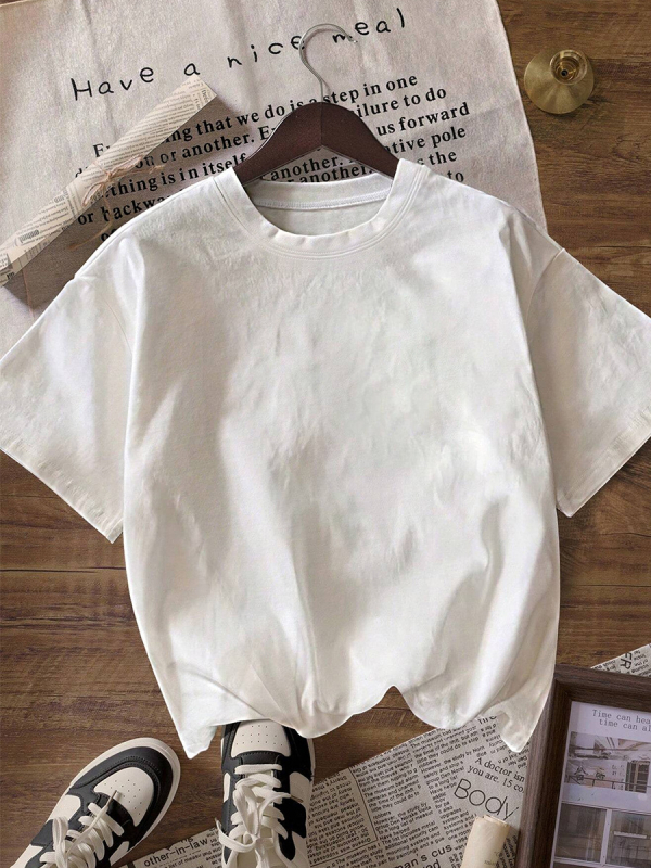 Ženska majica T-shirt od poliestersko-elastanske smeše, okrugli izrez, kratki rukav, široka silueta, lagana tkanina, standardna duljina