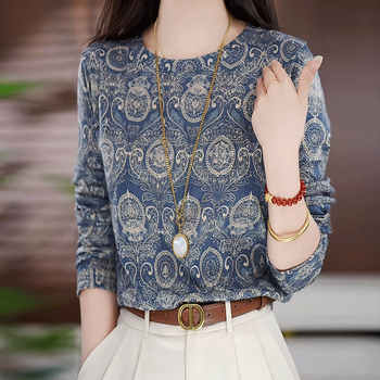 Női hosszú ujjú felső virágmintás, kerek nyakú, poliészter 95%+, városi stílus