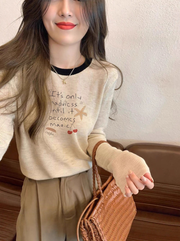 Ženski termalni T-shirt s kapuljom, dugačkim rukavima, ležeran kroj, okrugli izrez, ovčja vuna, anime otisak, proljeće 2025