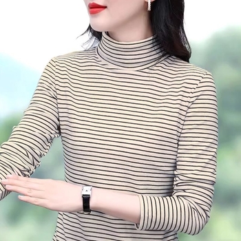 Tricou cu țesătură plată, viscoză, croială oversize, guler V, mâneci prințesă