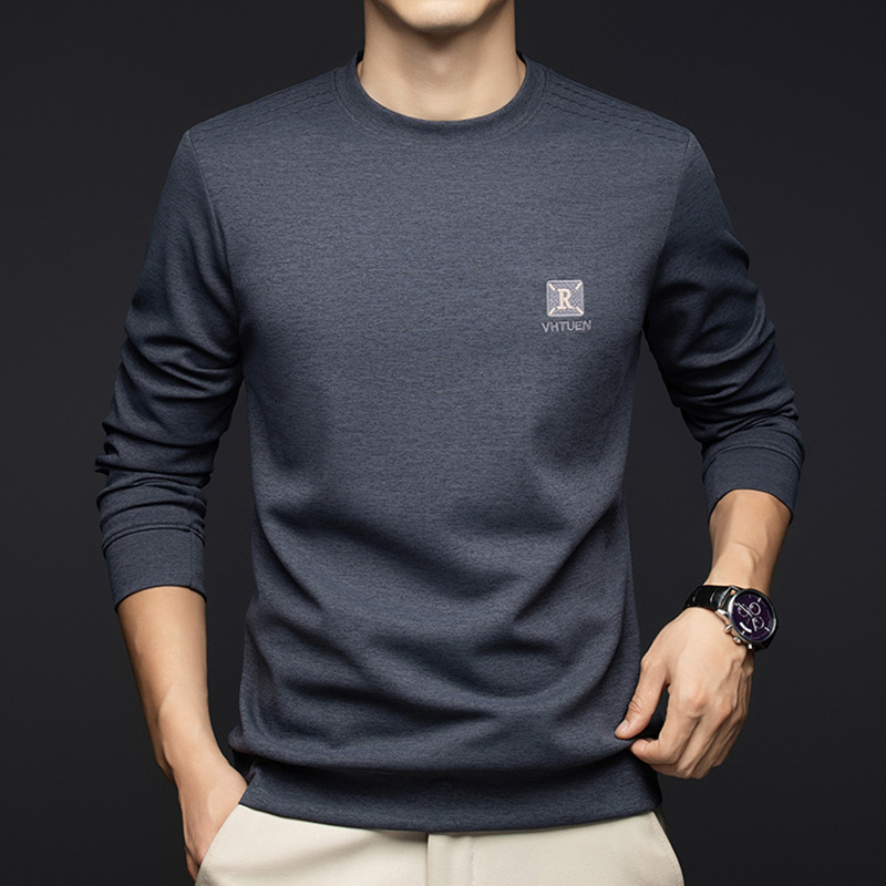 Tricou bărbați cu mânecă lungă, guler rotund; compoziție: 96,8% poliester, 3,2% spandex; greutate 180–250 g; model solid; sezon primăvară-toamnă