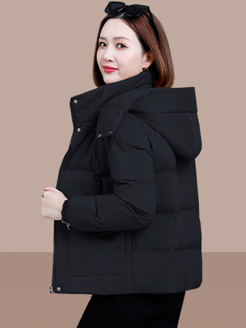 Jachetă de damă cu umplutură din puf-pamuc, cu glugă, model dungat/caro, țesătură poliester, fermoar