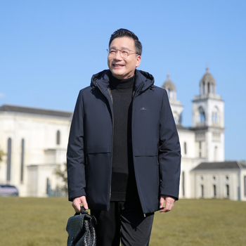 Geacă bărbătească din poliester, cu umplutură fleece și căptușeală, glugă, grosime mare, guler înalt, fermoar, buzunare laterale