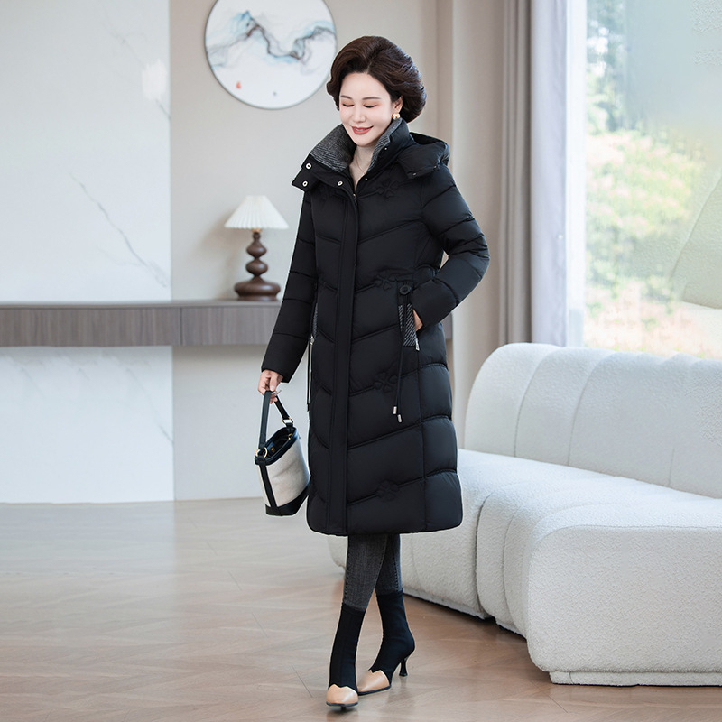 Ženski zimski kaput s punjenjem od imitacije svile i pamuka, uski kroj, srednja dužina, zatvaranje na zip, zima 2025