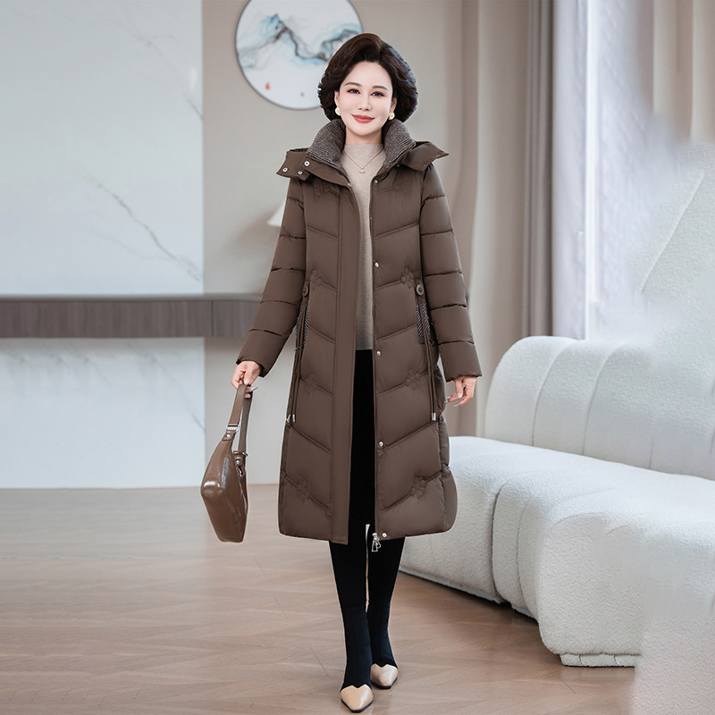 Ženski zimski kaput s punjenjem od imitacije svile i pamuka, uski kroj, srednja dužina, zatvaranje na zip, zima 2025