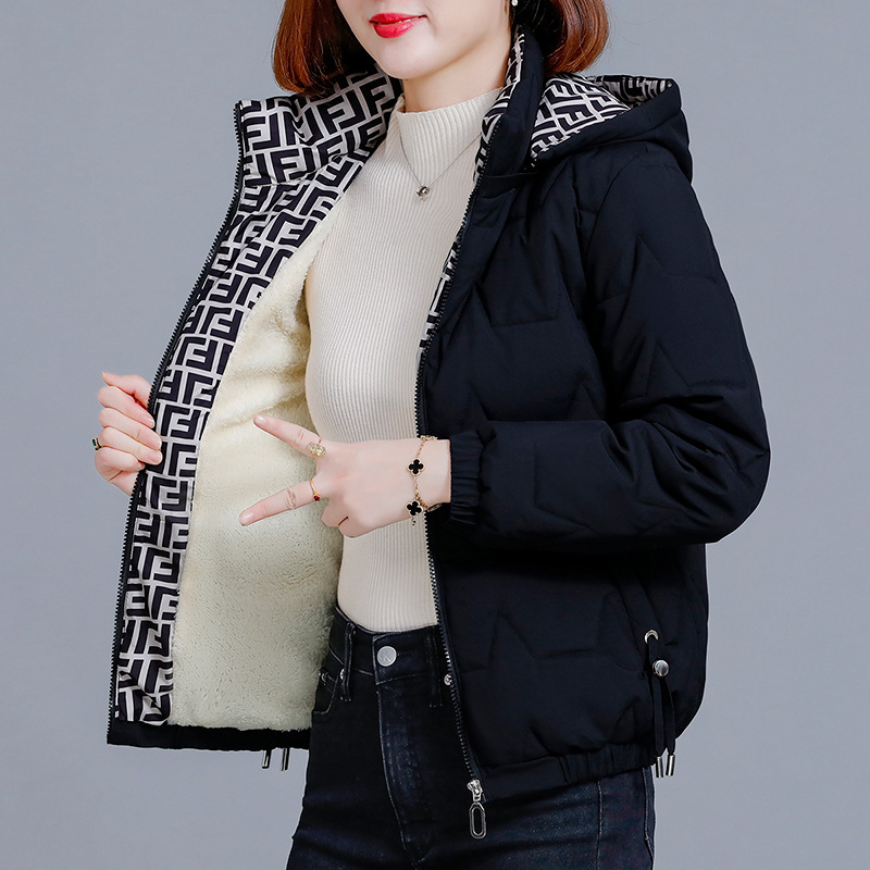 Dámska bavlnená zateplená bunda s fleecovou podšívkou, stredná dĺžka, kapucňa, zips, výplň polyestér-bavlna