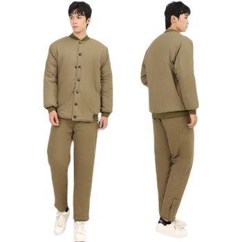 Pánska bavlnená prešívaná bunda s výplňou z hodvábno-bavlneného materiálu, hrubá, bez kapucne, stojatý golier, zapínanie na jedno radu gombíkov, 100% bavlna zvonka aj vo vnútri, obojstranné nosenie