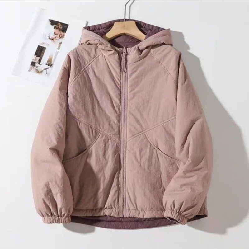 Ženska ultra kratka bez rukava puffer jakna s Chenille materijalom, punilo od svile i pamuka, elastičan spandeks, polo ovratnik