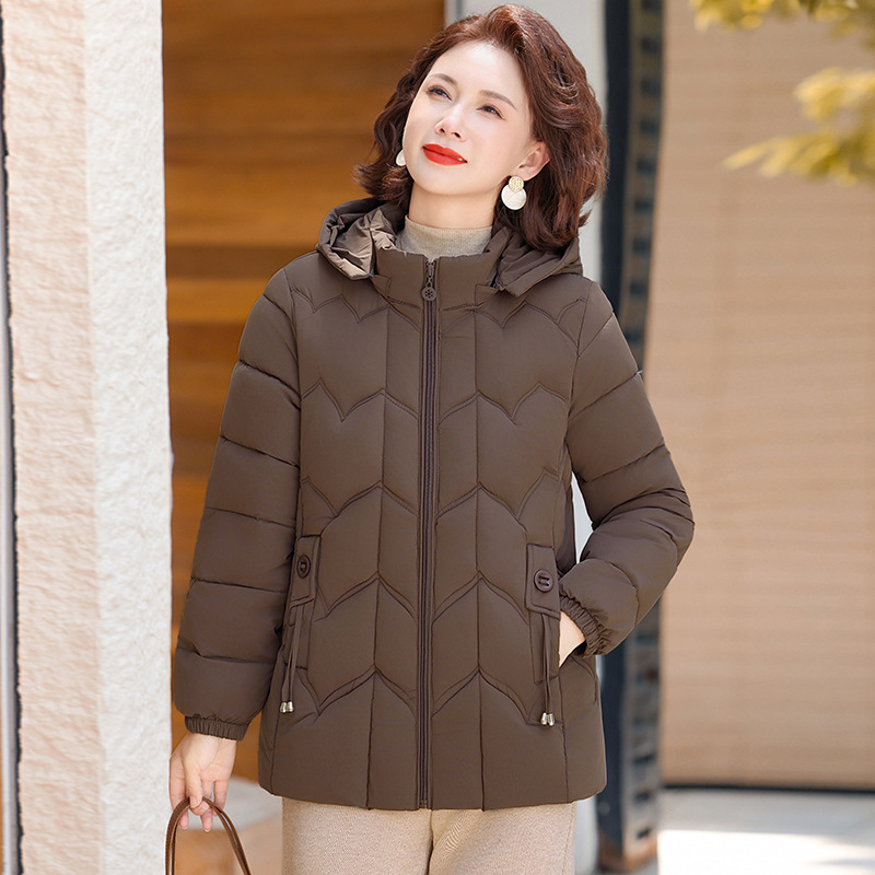 Női rövid dzseki pufi-pamut töltettel, poliészter anyag, kapucni, cipzár, középhosszú, vastag szigetelés