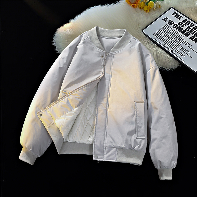 Férfi poliészter kabát baseball gallérral és kapucnival, laza szabás, cipzár, belső poliészter bélés, őszi viselethez