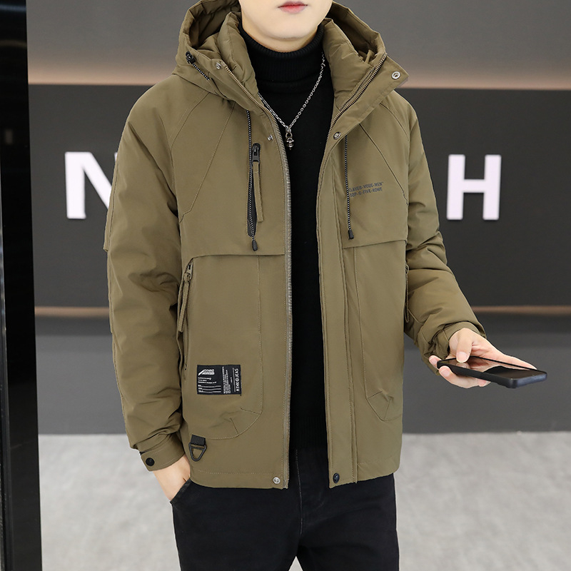 Férfi téli tömött kabát kapucnival, cipzárral, vastag szigeteléssel, poliészter külső, poliészter bélés