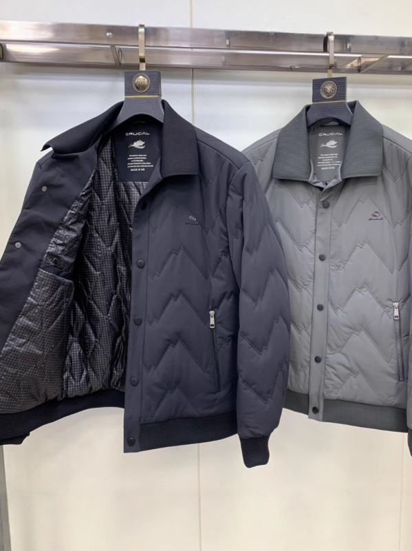 Férfi pamut töltött kabát gallérral, vastag quilt, külső anyag: nylon 86%; töltet: poliészter; bélés: poliészter