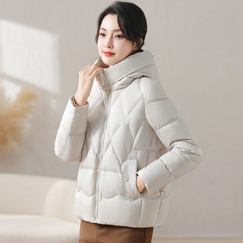 Női pehelydzseki lazított szabásban, vastag téli kabát, fehér kacsa pehely 86–90% tartalom, töltet 101–200 g, poliészter anyag