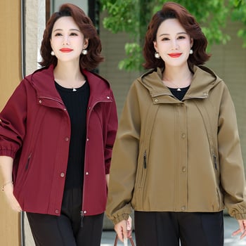 Ветровка с качулка за жени средна и по‑възрастна възраст, свободна casual кройка, полиестер >95%, колажен дизайн, есен 2025