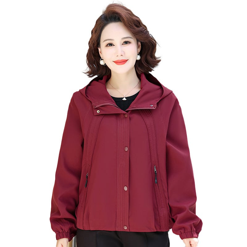 Ветровка с качулка за жени средна и по‑възрастна възраст, свободна casual кройка, полиестер >95%, колажен дизайн, есен 2025