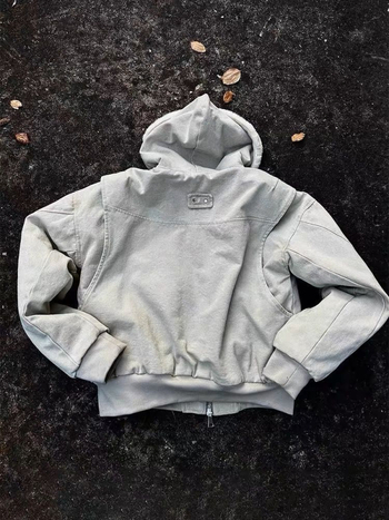 Férfi vastag kapucnis dzseki — imitált nyérc velúr, vastag pamut külső, cipzár, oldalsó zsebek, laza szabás