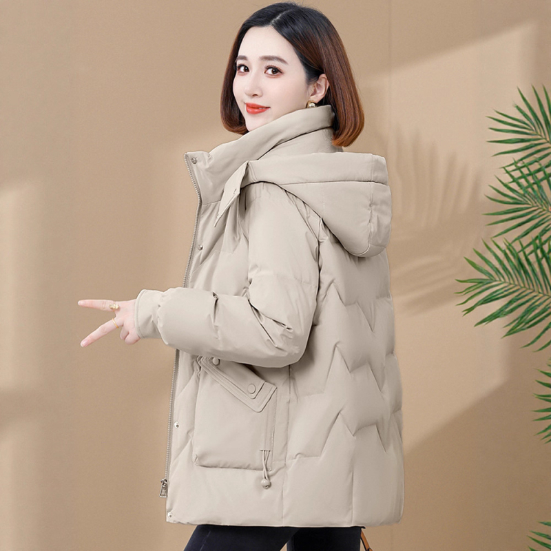 Női tollkabát kacsapúppal, 81–85% tolltartalom, vastag és meleg, gallér nélkül, cipzárral, pamut anyag, ősz 2025