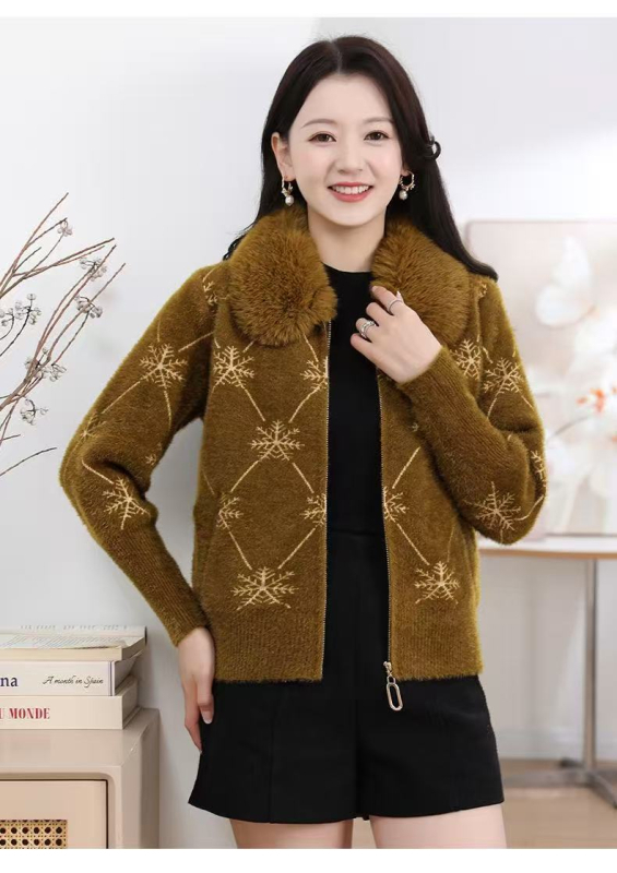 Megztas miesto paltas su dirbtinės minkso kailio apykakle, užtrauktuku, gėlių raštu, poliesterio audinys