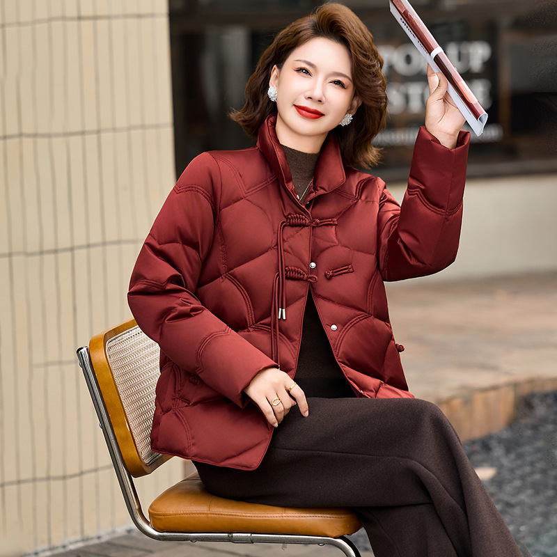 Geacă de iarnă pentru femei, stil chinezesc, cu glugă, grosime medie, umplutură din puf de rață alb, conținut puf 96%+, material microfibră