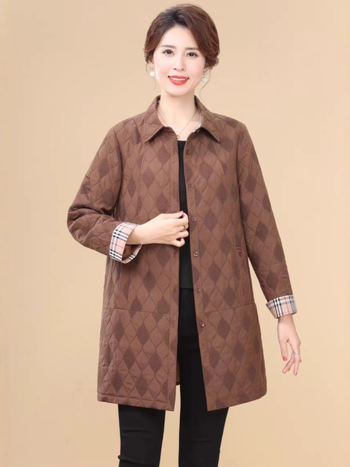 Moterų trench coat, ilgas siluetas 80–100 cm, elegantiškas miesto stilius, poliesteris >95%, ruduo 2025