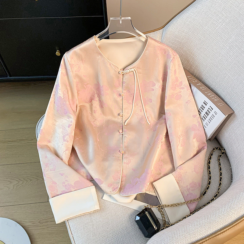 Elise šilko arbatinis švarkas, Mulberry šilkas 70–80%, poliesteris ≤30%, žakardas, V kaklas