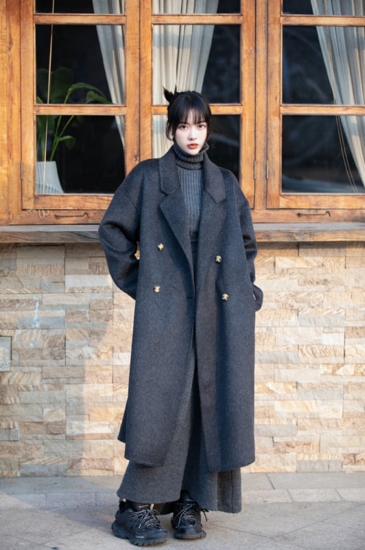 Dámsky vlnený kabát - voľný strih, predĺžená dĺžka, sakó golier, jednofarebný vzor, obsah vlna 95%+