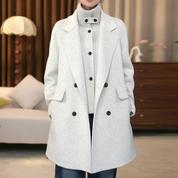 Palton din lână pentru femei, guler înalt, închidere frontală cu nasturi pe un rând, croială lejeră