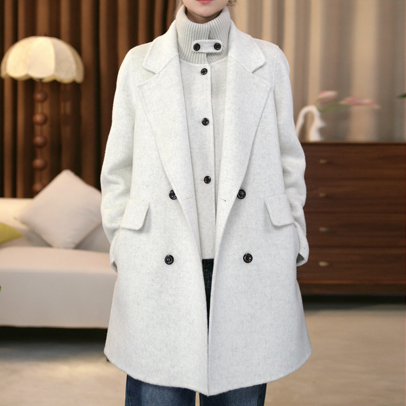 Palton din lână pentru femei, guler înalt, închidere frontală cu nasturi pe un rând, croială lejeră