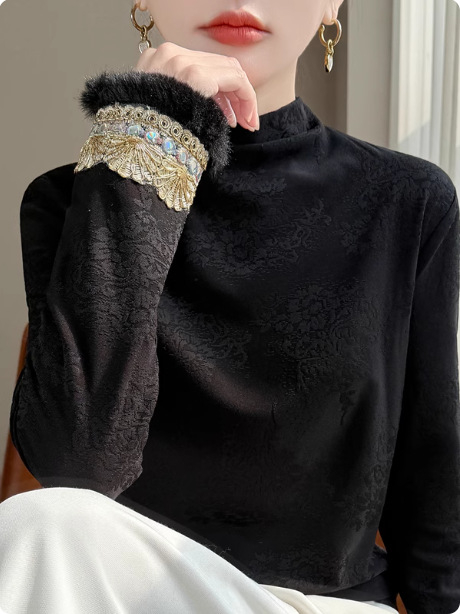 Pulover tricotat cu glugă, broderie 3D, căptușeală groasă de fleece, guler înalt, mâneci lungi; versiune de iarnă 2025