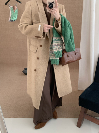 Palton de femei din lână, model herringbone, guler de sacou, închidere cu nasturi dublu-rând, lungime lungă 80–100 cm, 95% lână