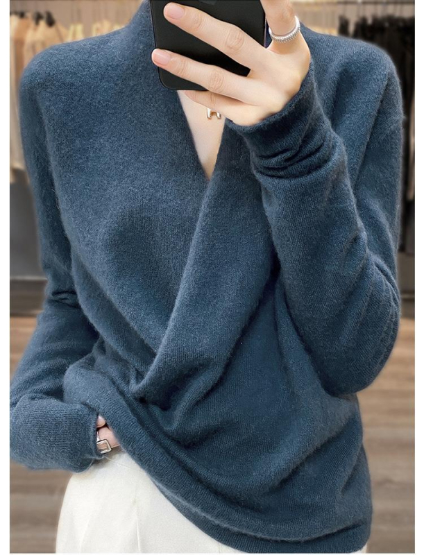 Pulover din lână cu guler în V încrucișat, croi lejer, mâneci lungi, lungime obișnuită