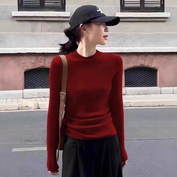 Ženski pulover od vunene smjese, uski kroj, polovično visok ovratnik, dugi rukavi, jesen 2024