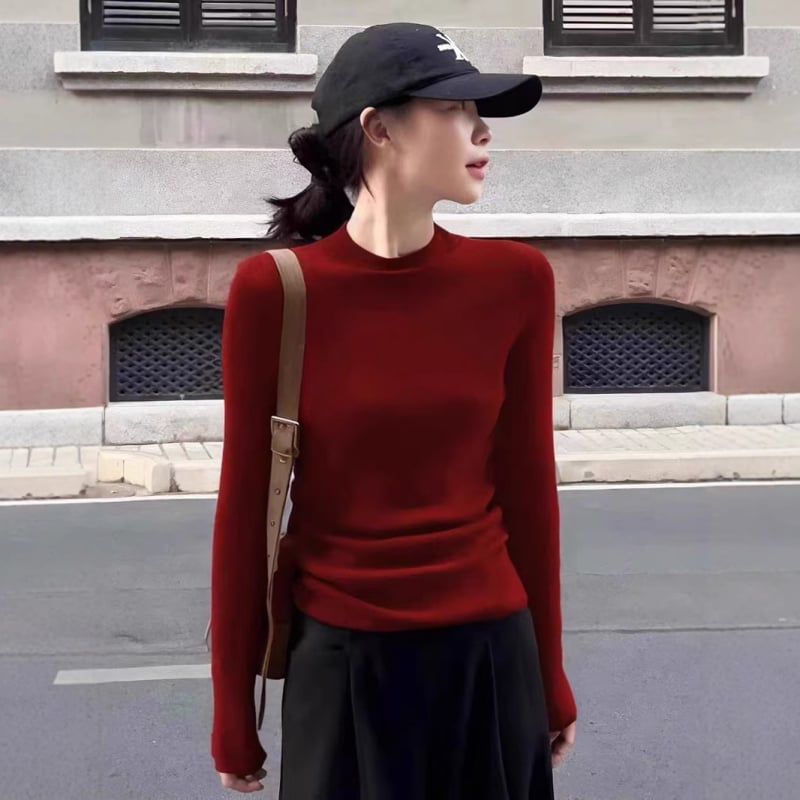 Ženski pulover od vunene smjese, uski kroj, polovično visok ovratnik, dugi rukavi, jesen 2024