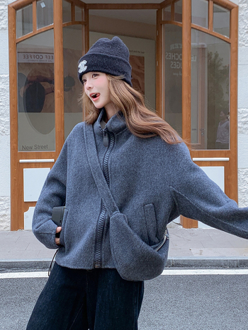 Palton damă din lână, dublu față, scurt, iarna 2025, senzație de lux, țesătură groasă, lână 70–80%, lână secundară sub 30%