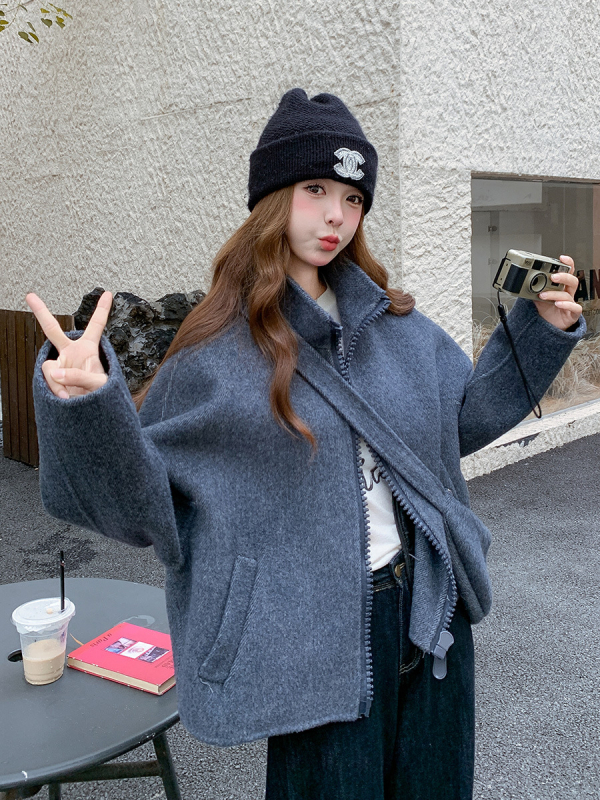 Palton damă din lână, dublu față, scurt, iarna 2025, senzație de lux, țesătură groasă, lână 70–80%, lână secundară sub 30%