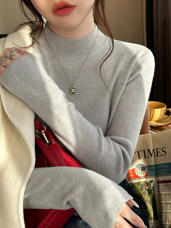 Pulover tricotat de damă din bumbac, half-turtleneck, mâneci lungi, croială scurtă ≤40 cm, conținut principal de țesătură 30–50%