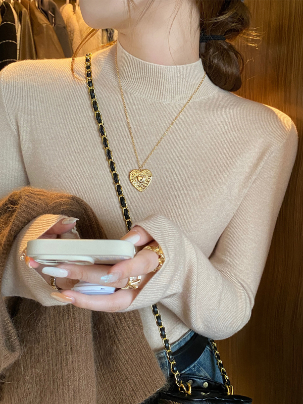 Pulover tricotat de damă din bumbac, half-turtleneck, mâneci lungi, croială scurtă ≤40 cm, conținut principal de țesătură 30–50%